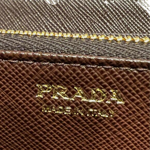 Prada Bruciato Brown Saffiano Leather Zip Around Continental - Picture 3 of 8